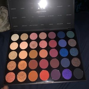 Morphe 35V stunning vibes eyeshadow pallet